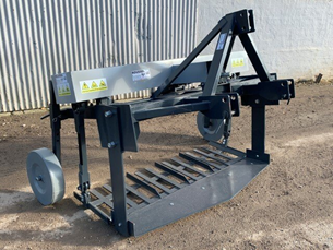 Lame souleveuse vibrante pour les cultures racines et poireaux - Crédit Fatton